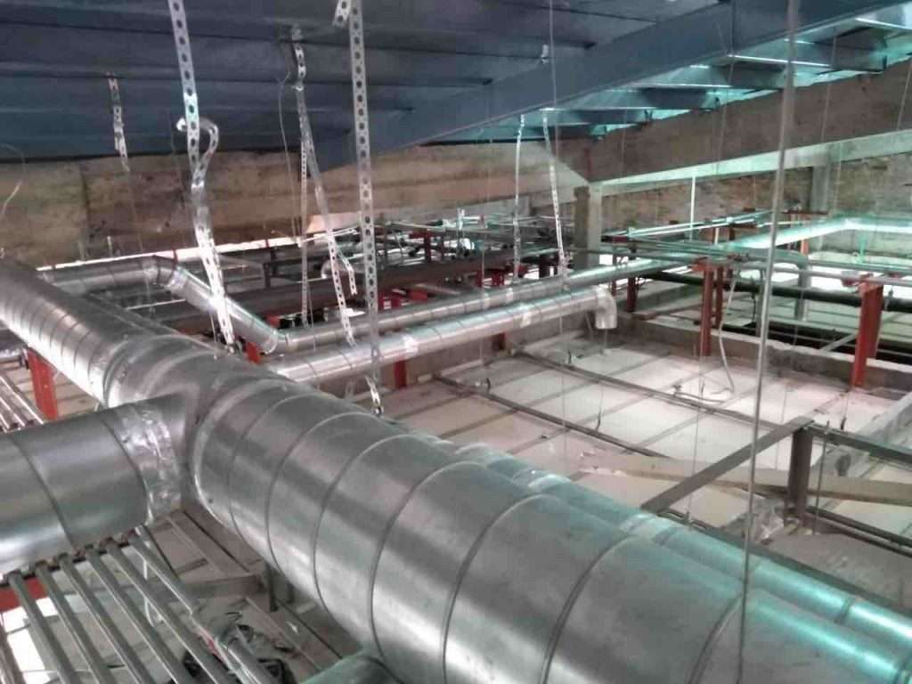 Ventpro Spiral Duct 3 2 apartments, 280 m2 each. Customer want to improve indoor air quality and wanted high recovery of cooled air so they choose Swegon Casa R7 x 2 pce with cooking hoods.