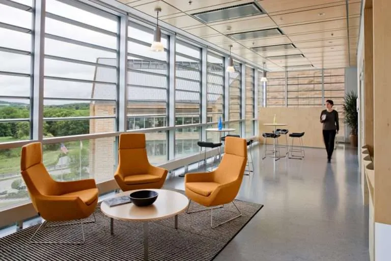 KlingStubbins_AstraZeneca_09-1